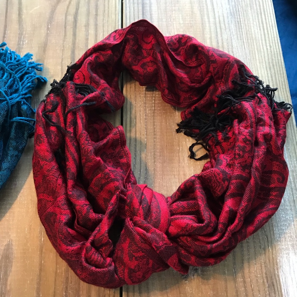 Scarf bundle - Picture 5 of 7